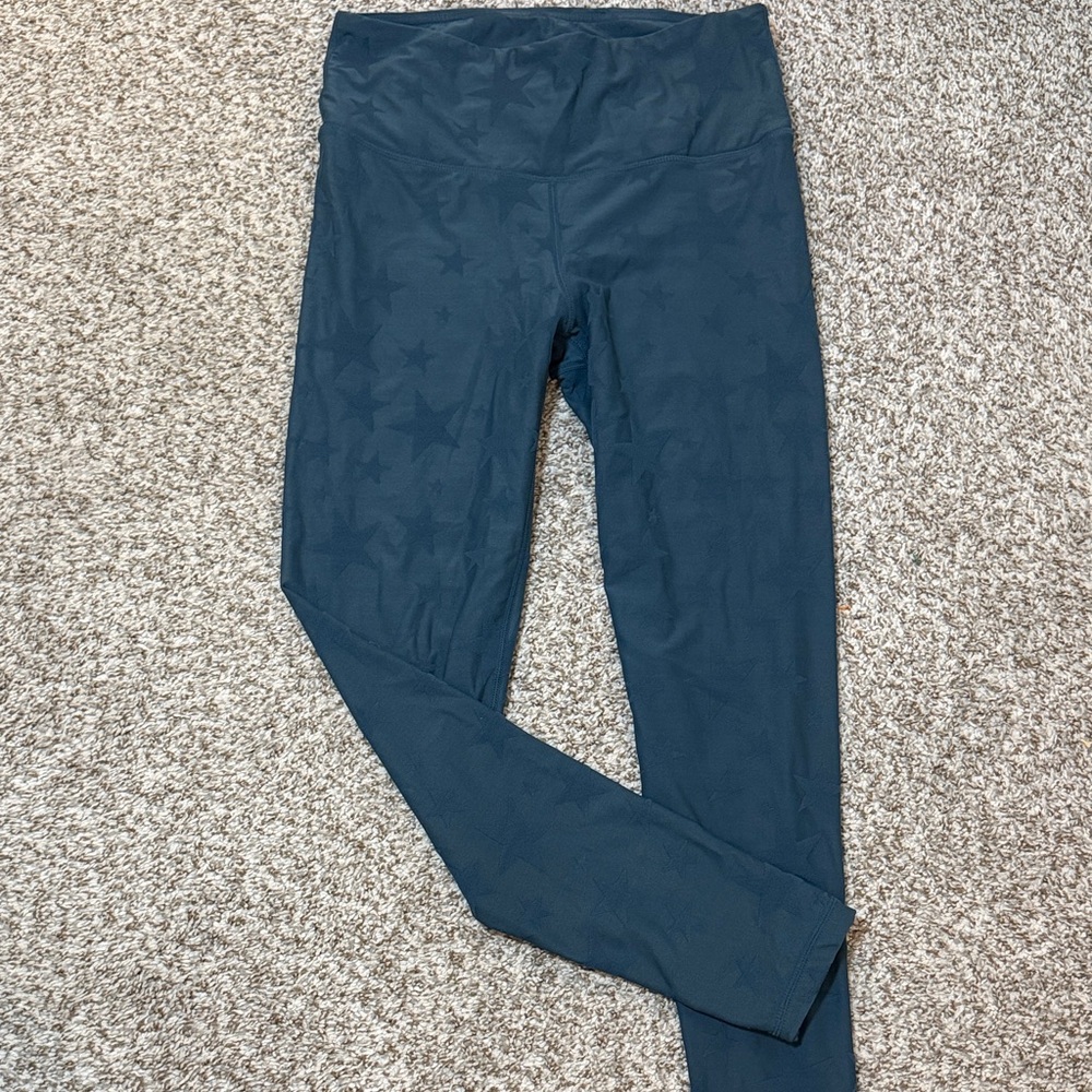 Mono B Navy Star-Print Active Leggings. Size Small